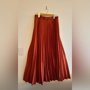 Pleated Skirt